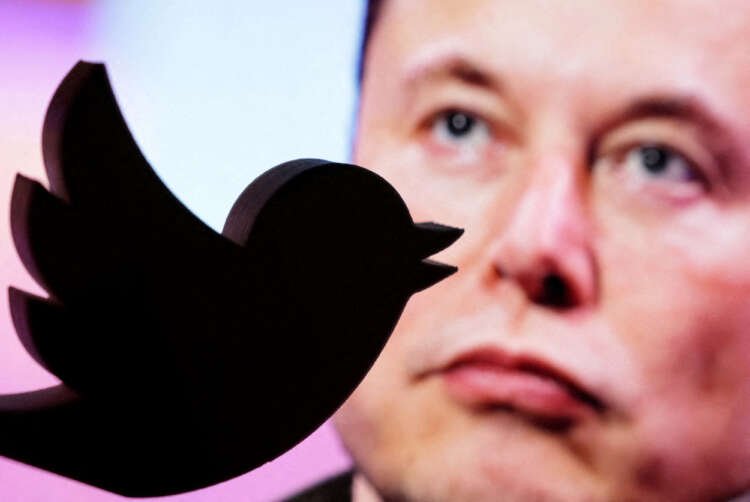 Image for Musk launches poll asking if he should step down from Twitter