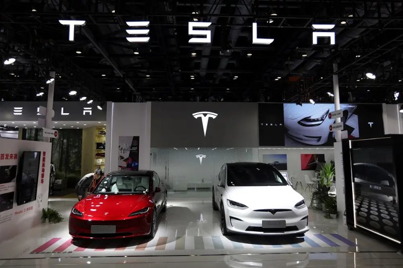 Image for Tesla delivers record Q4 cars, but China’s BYD steals top EV spot