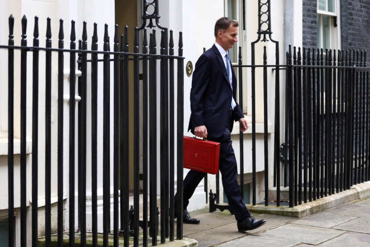 Chancellor Hunt presents the budget impacting Britain's biotech sector - Global Banking & Finance Review
