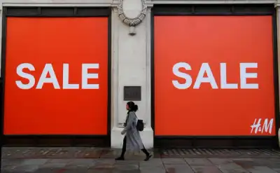 Image for UK retailers turn positive on sales hopes after bleak winter