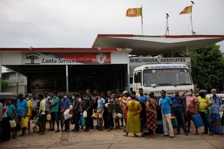 Image for Sri Lanka to default on debt, no money for fuel, minister says