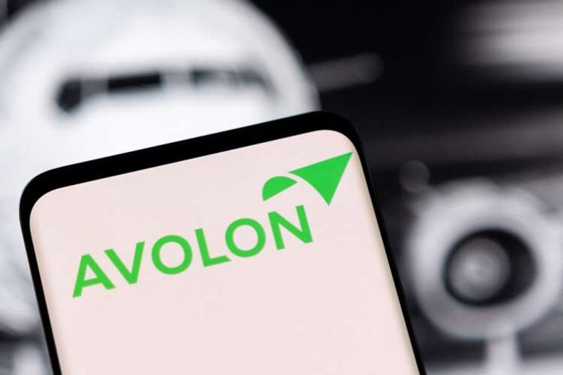 Image for Lessor Avolon records $304 million impairment over Russian aircraft