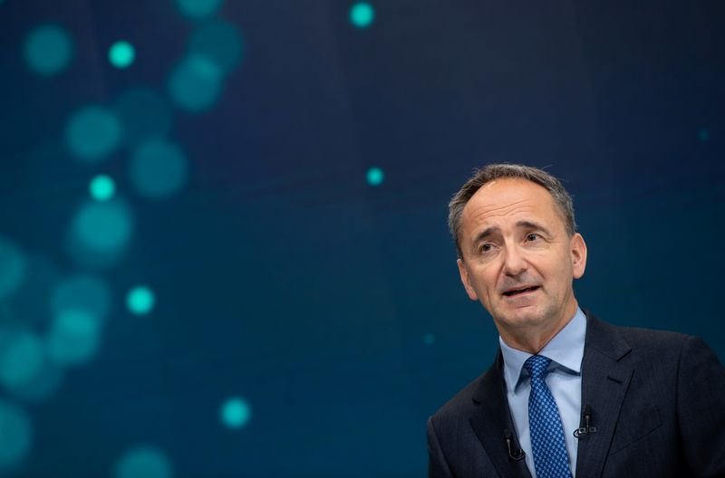 Deka Investment's opposition to Siemens chairman Jim Hagemann Snabe - Global Banking & Finance Review