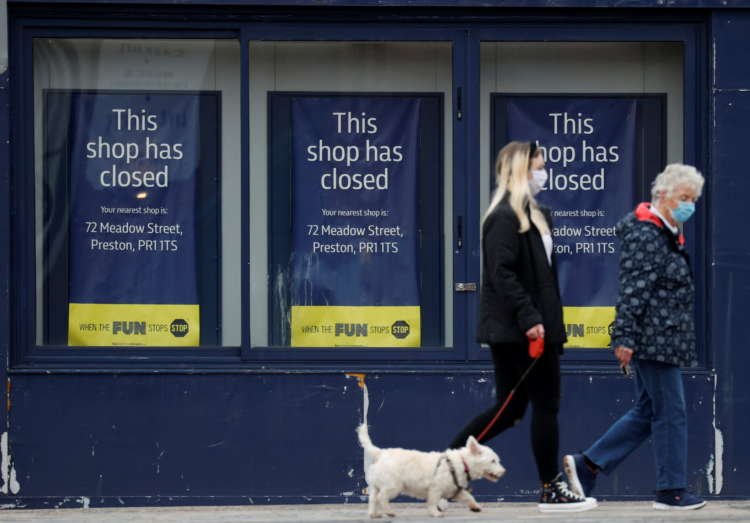 Image for UK jobless rate unexpectedly drops to 5.0%