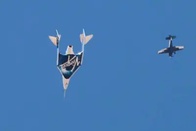 Image for Billionaire Branson soars to space aboard Virgin Galactic flight