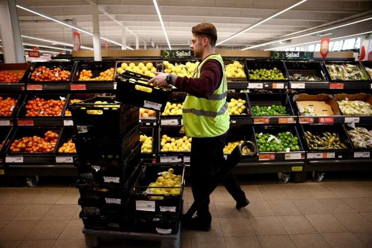 Image for UK’s Sainsbury’s in talks to sell stores worth 500 million stg