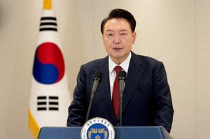 Image depicting South Korea's President Yoon Suk Yeol amid impeachment trial news - Global Banking & Finance Review