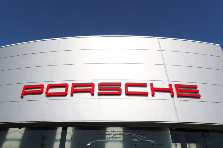 Image for Porsche listing plans on track, Volkswagen CFO says