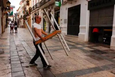 Image for Spain’s labour market resilient as unemployment drops in Nov