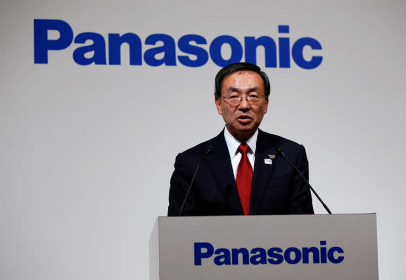 Image for Outgoing CEO says Panasonic must cut Tesla reliance as battery tie-up evolves – FT