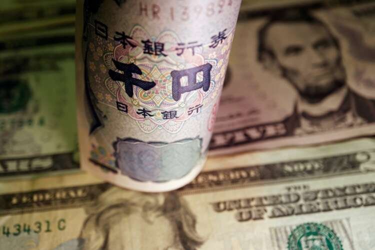 Japanese yen and U.S. dollar banknotes representing currency trends - Global Banking & Finance Review