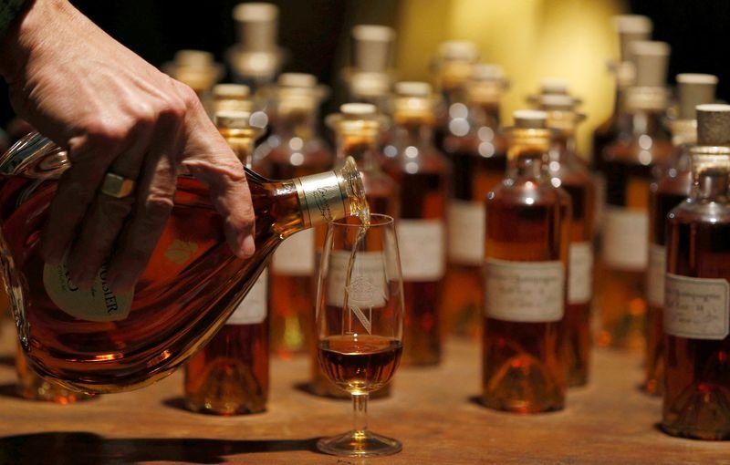 French wine exports decline due to market pressures in 2024 - Global Banking & Finance Review