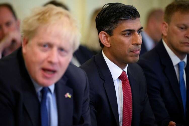 Image for Former UK finance minister Sunak bids to replace PM Johnson