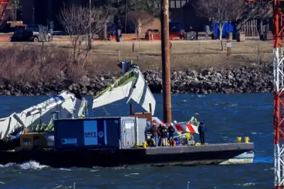 Image for Officials identify 66 of 67 bodies in DC helicopter plane collision