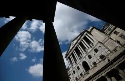 Image for Analysis-UK economy readings underscore Bank of England's dilemma