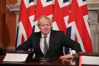Image for Exclusive: UK will apply to trans-Pacific trade bloc before publishing economic impact – officials