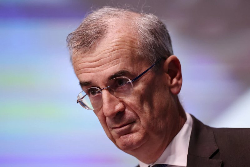 Image for ECB’s Villeroy: should not hold off first rate cut for too long