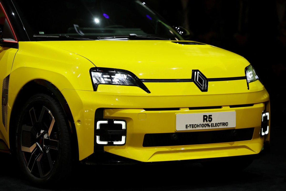 Renault's new electric R5 showcased at the Geneva Motor Show - Global Banking & Finance Review