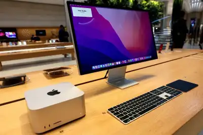 Image for Global PC shipments rise in second quarter, Apple sees biggest jump, IDC says