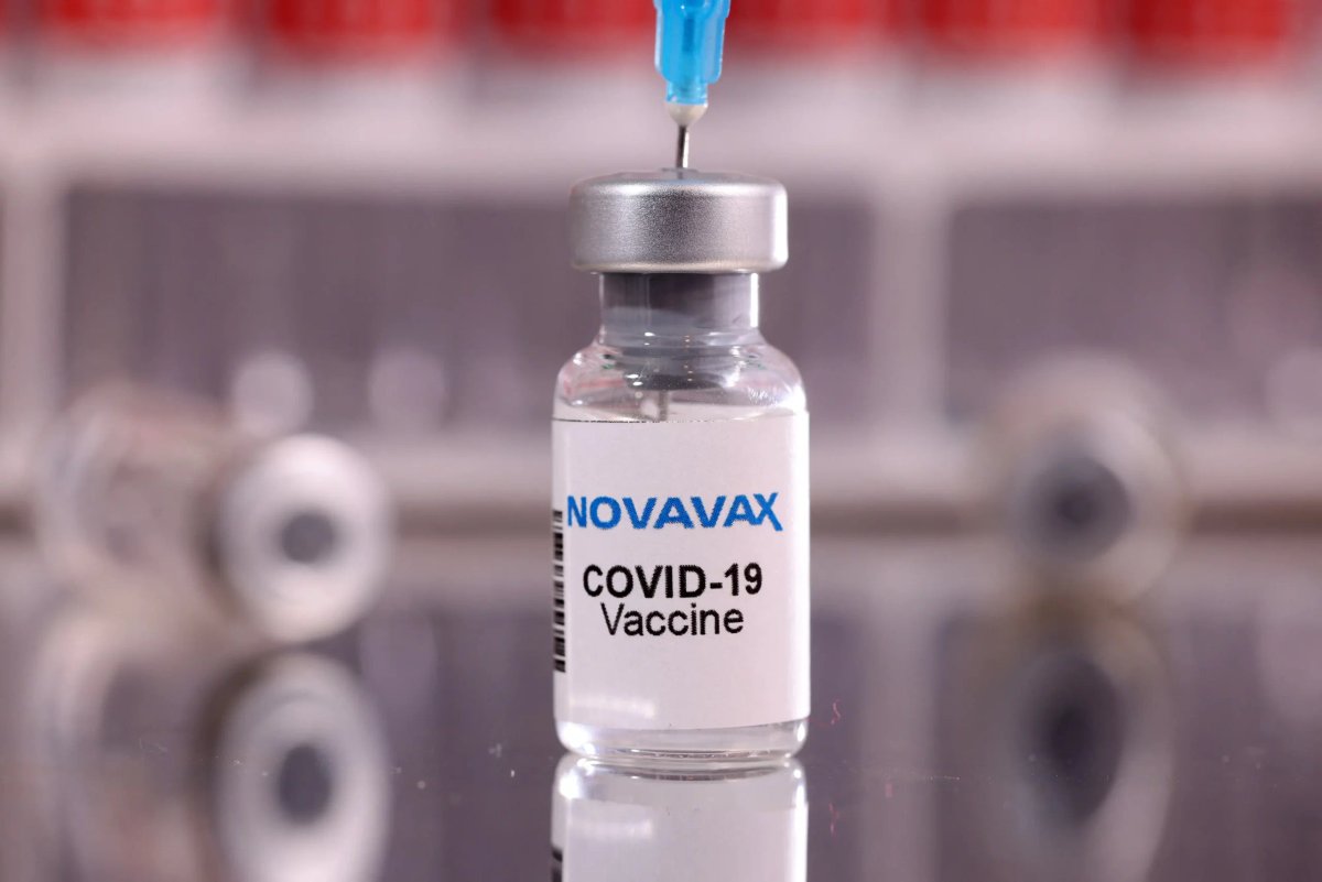 Novavax and Sanofi executives discussing COVID-19 vaccine partnership - Global Banking & Finance Review