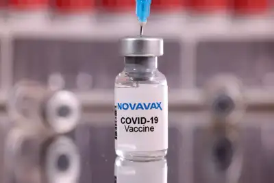 Image for Novavax signs COVID-19 license deal with Sanofi, removes doubt about business viability