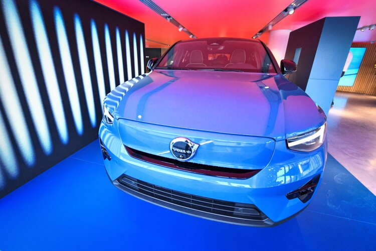 Volvo electric car development partnership with Northvolt for battery production - Global Banking & Finance Review