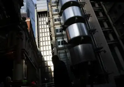 Image for Gloom deepens among UK businesses, Lloyds survey shows