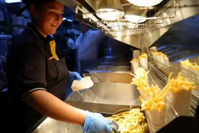 Image for Fries shortage resolved, successor to McDonald’s in Russia eyes full reopening