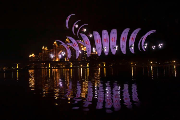 Image for Duo glide around world&#8217;s largest fountain in Dubai