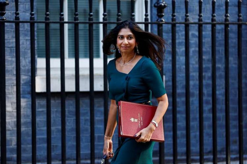 Image for UK home secretary warns uncontrolled migration poses ‘existential challenge’