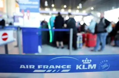 Image for Air France-KLM launches 2.3 billion euro share sale