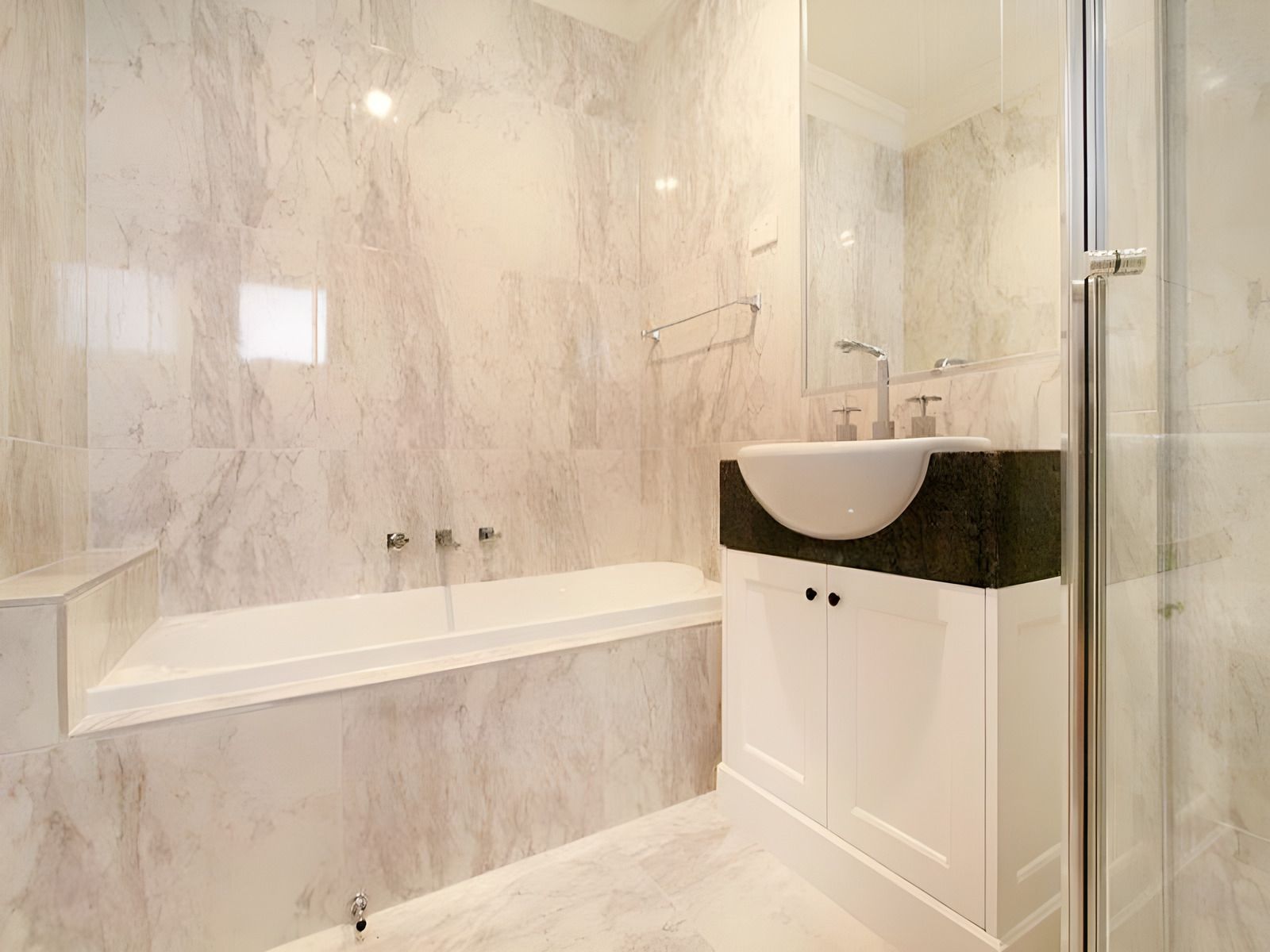 Bathroom in the Oakleigh townhouses