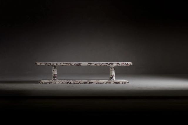 Ghế băng đá thuôn dài IV — nội thất đá Rochelle Stone