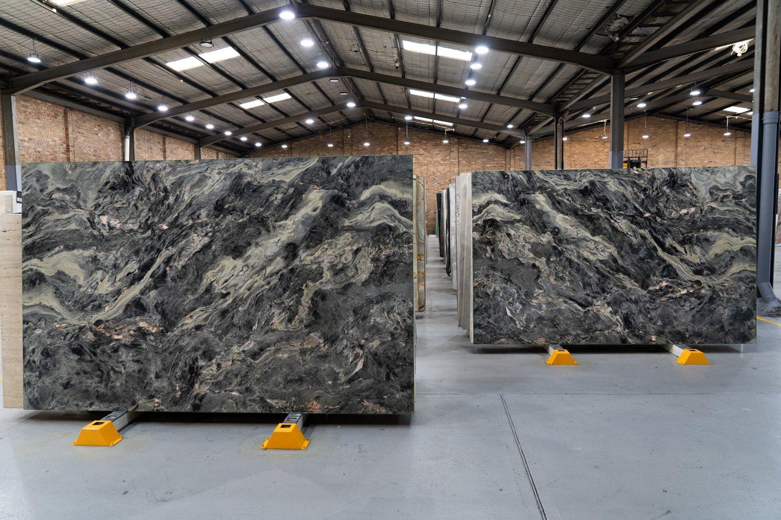 Đá Granite (hoa cương) tự nhiên — dòng khác — ảnh tấm lớn