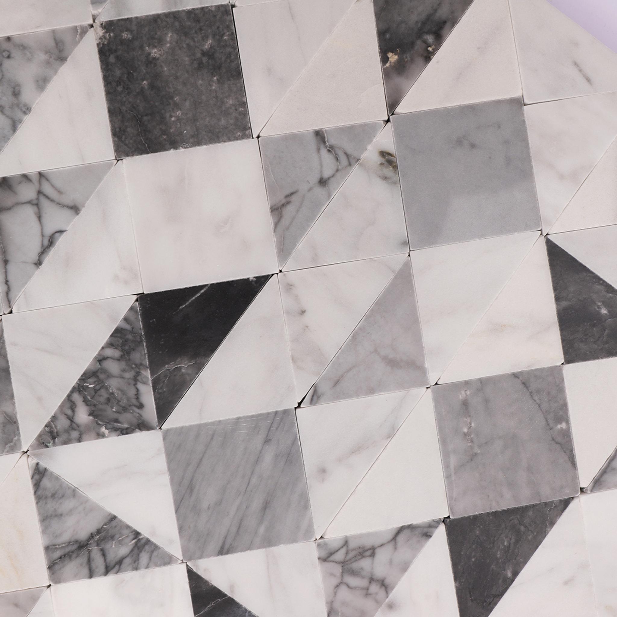 Grey and White Geometric Triangle Honed Marble Mosaic Tiles — mosaic ghép nghệ thuật bằng đá marble trắng & xám