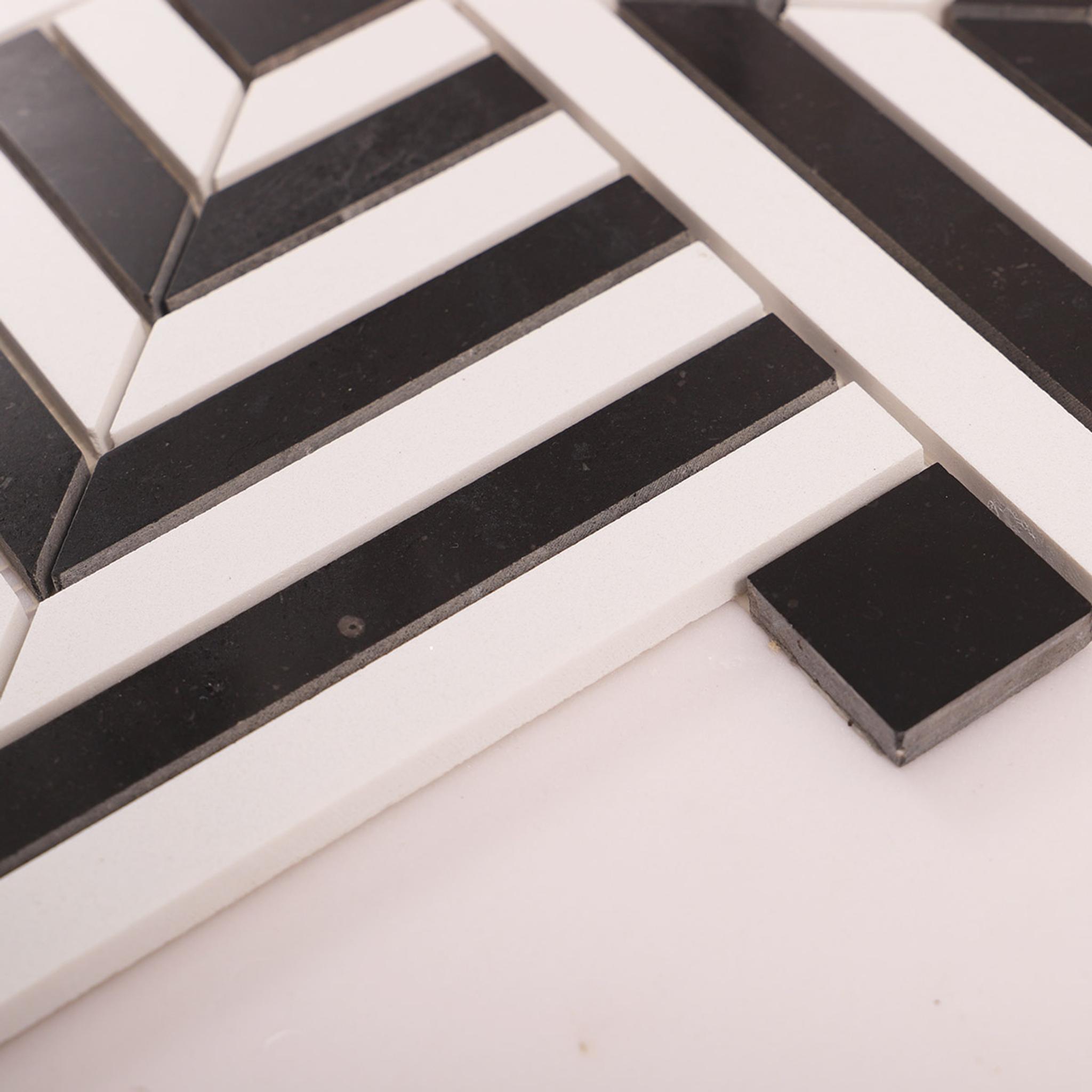 Black and White Geometric Tile  Handcut  Mosaic — mosaic ghép nghệ thuật bằng đá marble đen & trắng