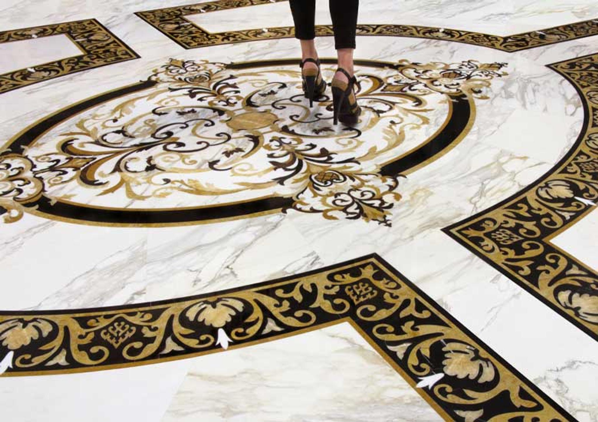 Hoa văn đá khảm marble Versailles — Rochelle Couture