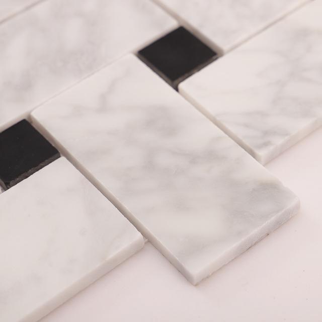 Carrara White Basketweave Marble Mosaic Tiles — mosaic đan rổ (basketweave) bằng đá marble trắng & trắng Carrara