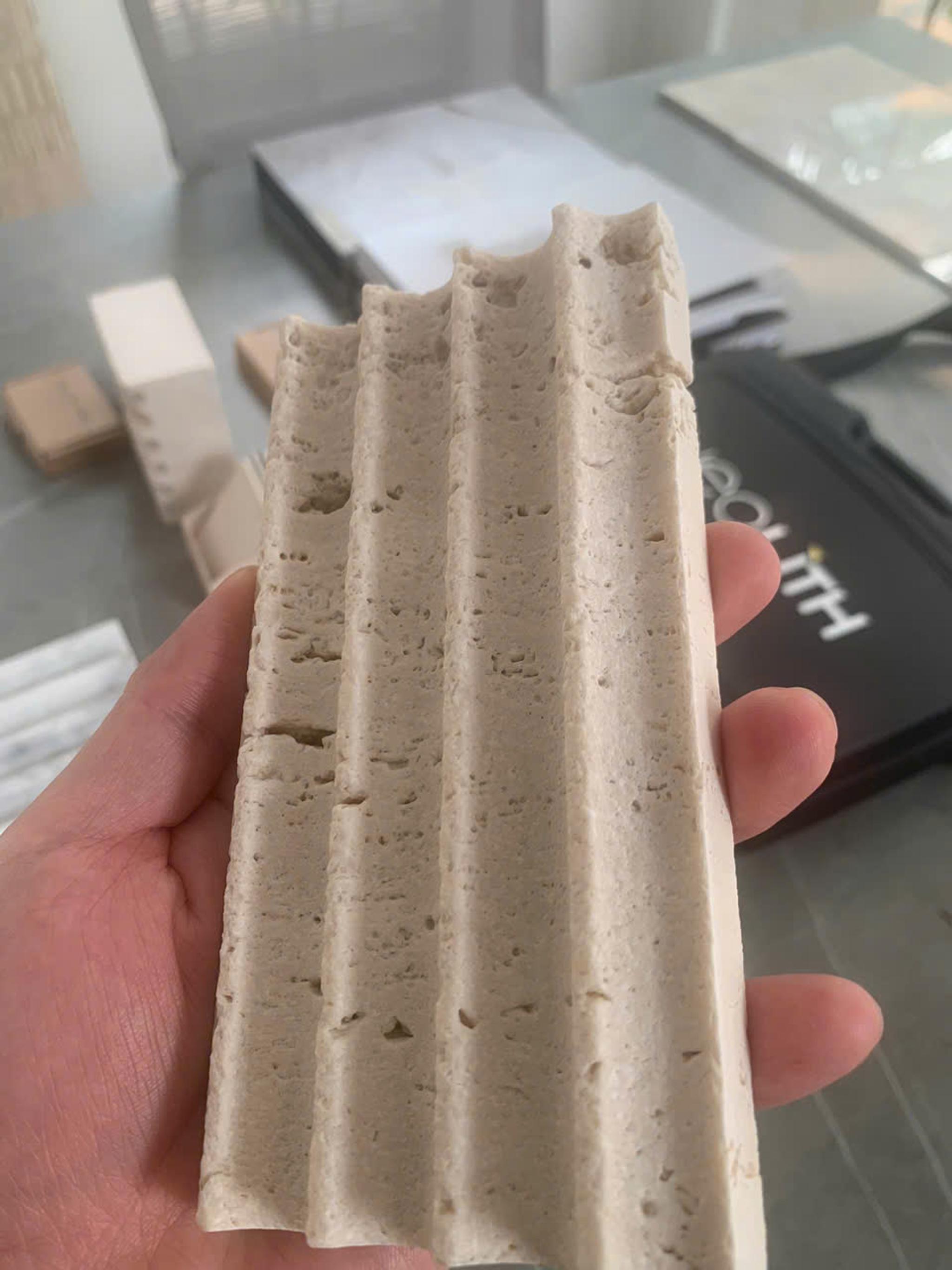 Mẫu phào/nẹp tạo sọc — Travertine kem