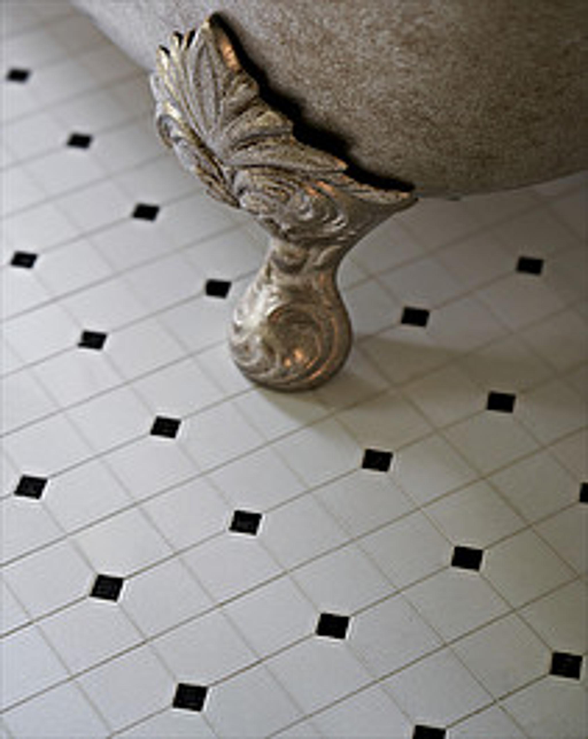 Sàn họa tiết marble Elite 3 — Marquina đen và Crema Marfil kem, Rochelle Couture