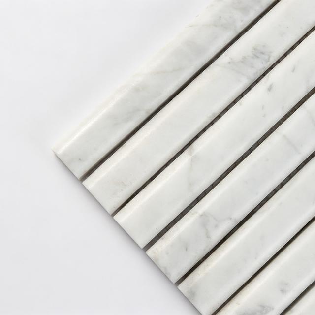 White Marble Fluted Vertical Mosaic Tile for Interior Walls — mosaic rãnh sọc (fluted) bằng đá marble trắng
