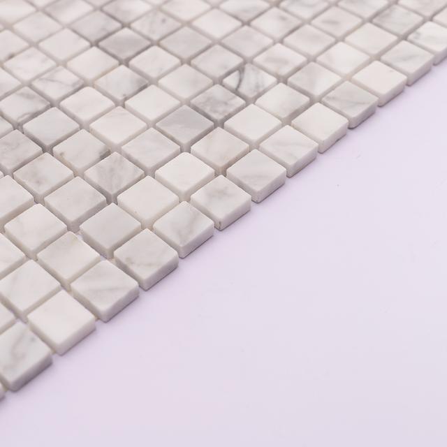 Carrara White Honed Marble Square Mosaic Tiles — mosaic vuông bằng đá marble trắng & trắng Carrara