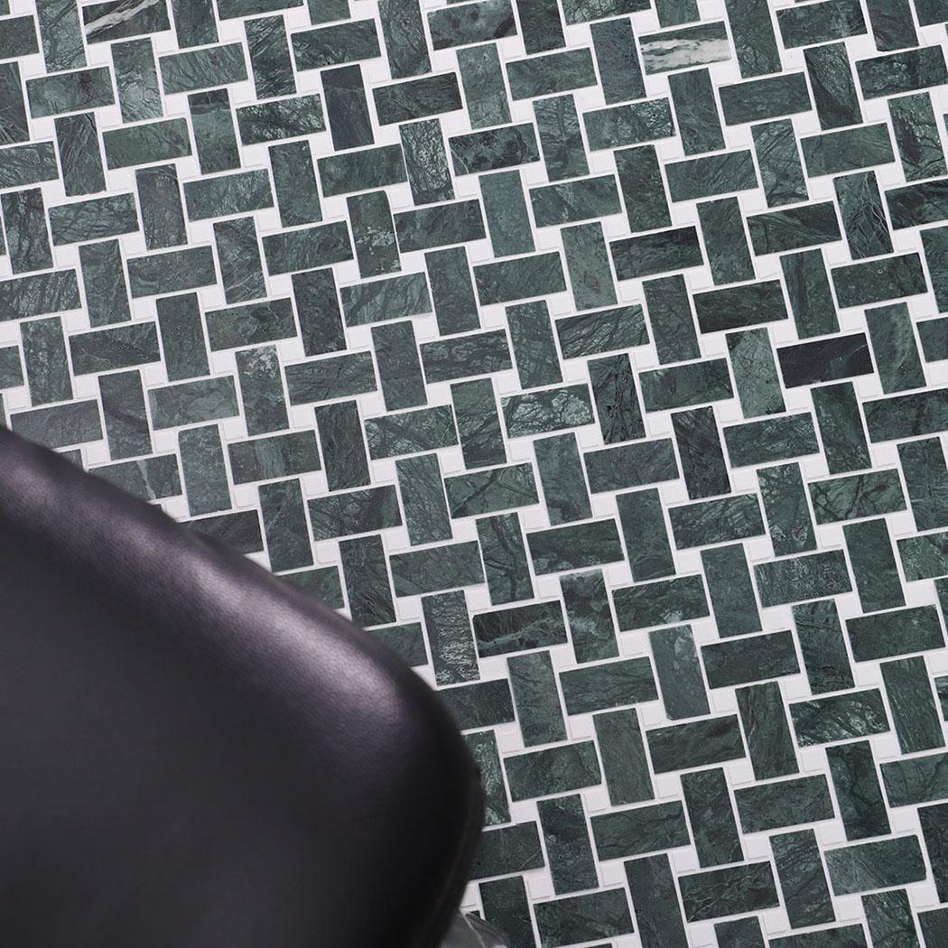 Verde Green and White Marble Basketweave Mosaic Tiles — mosaic đan rổ (basketweave) bằng đá marble trắng & xanh lục