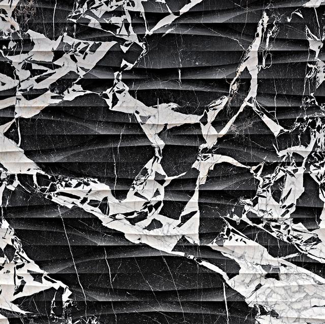 Vách đá 3D Prisma — bề mặt đá tự nhiên điêu khắc nổi khối, Lithos