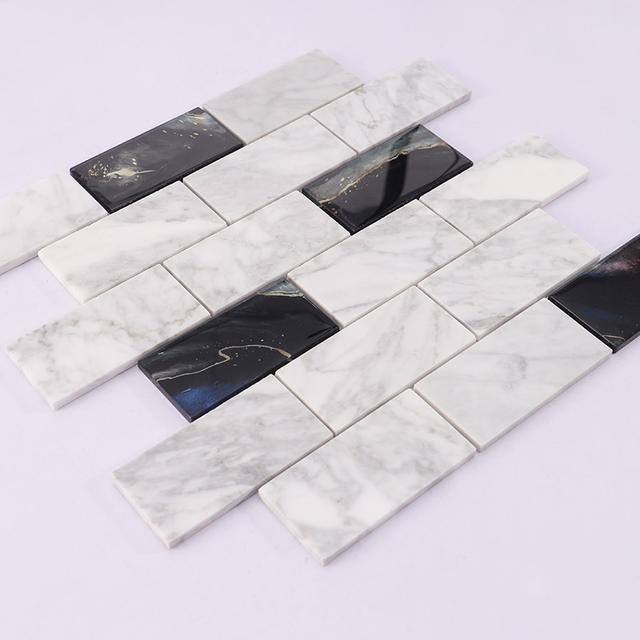White Marble and Black Glass Mosaic Subway Tile — mosaic subway (gạch thẻ) bằng đá marble đen & trắng