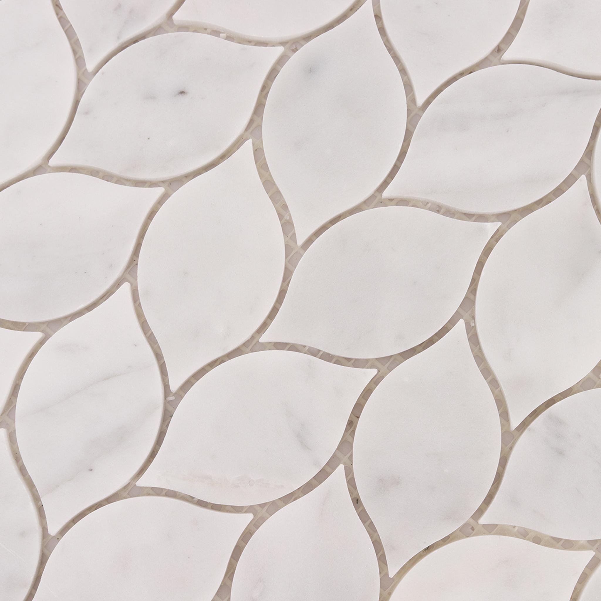 White Carrara Leaf Marble Mosaic Tiles — mosaic ghép nghệ thuật bằng đá marble trắng & trắng Carrara