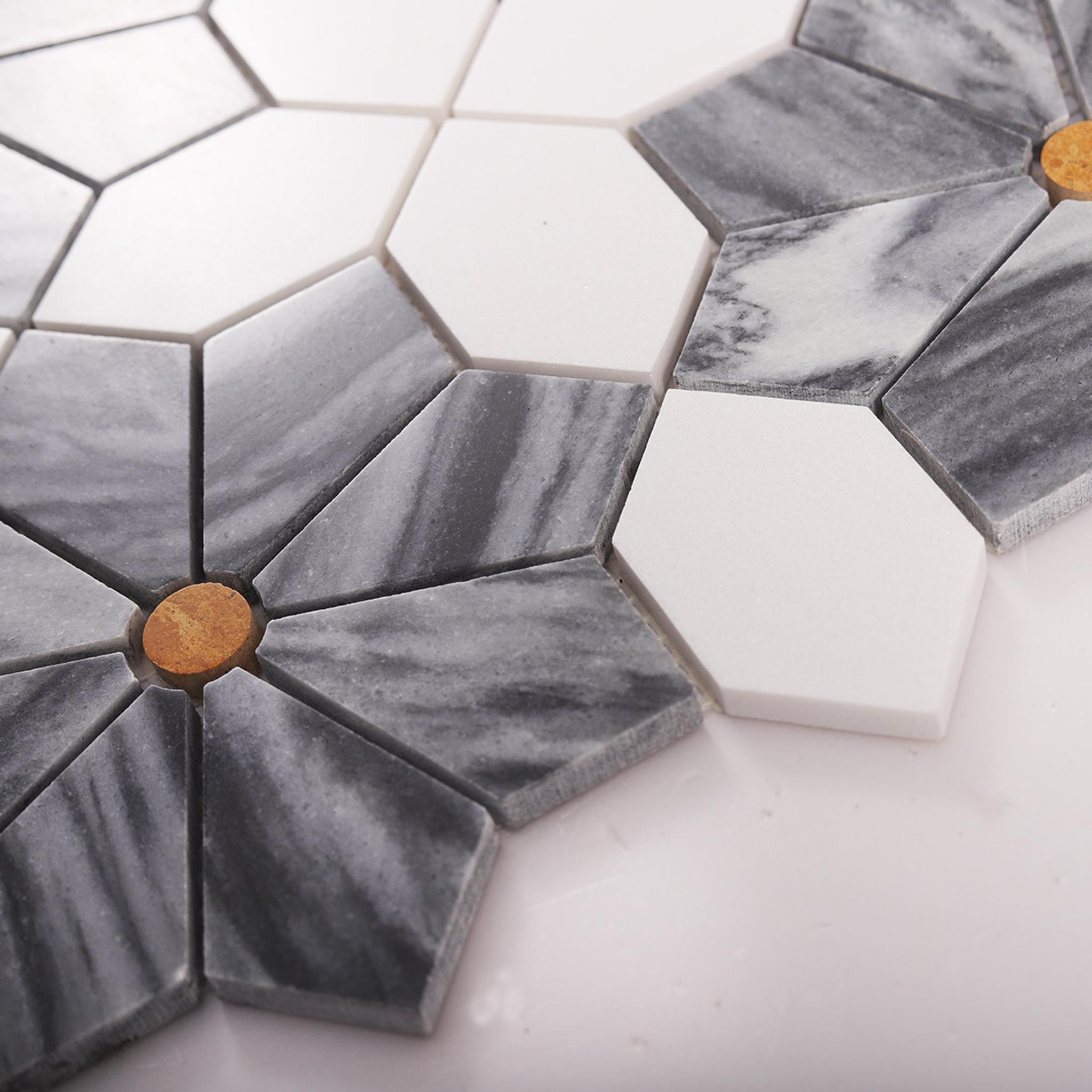 Gray and White Floral Marble Mosaic Tile with Gold Accent — mosaic hoa văn waterjet bằng đá marble trắng & vàng