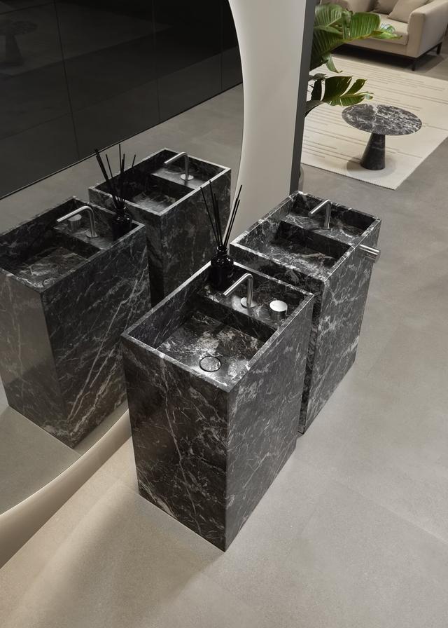 Lavabo MyStreet đặt sàn — lavabo đá tự nhiên Rochelle