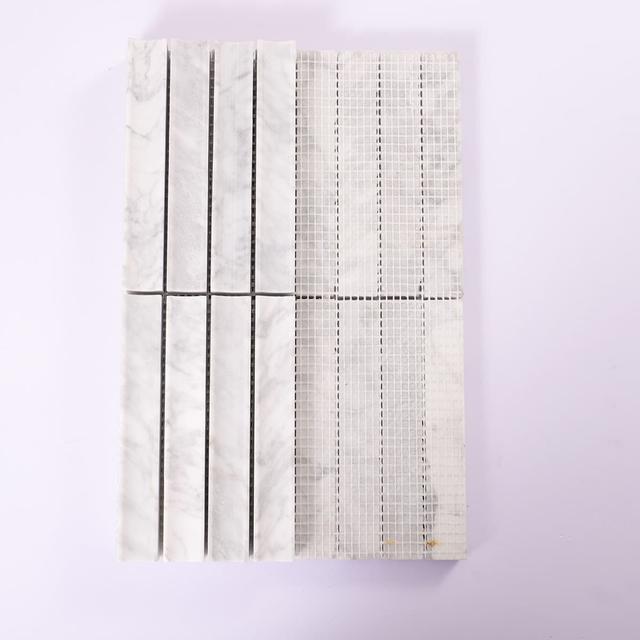 Fluted White Honed Marble Strip Mosaic Wall Tile — mosaic rãnh sọc (fluted) bằng đá marble trắng