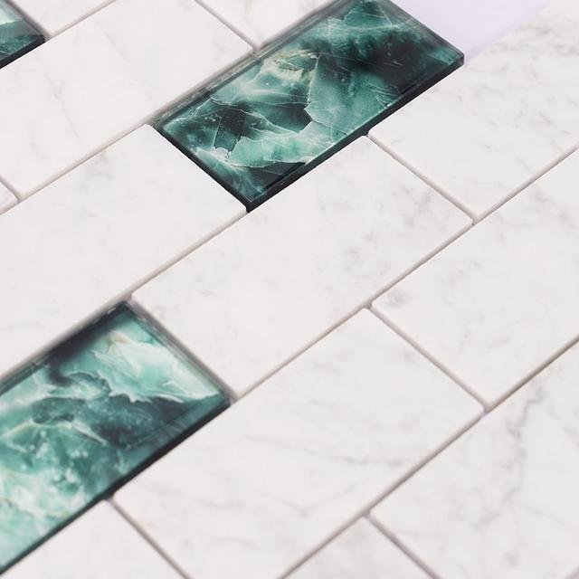 White Marble and Green Glass Mosaic Brick Subway Tile — mosaic subway (gạch thẻ) bằng đá marble trắng & xanh lục